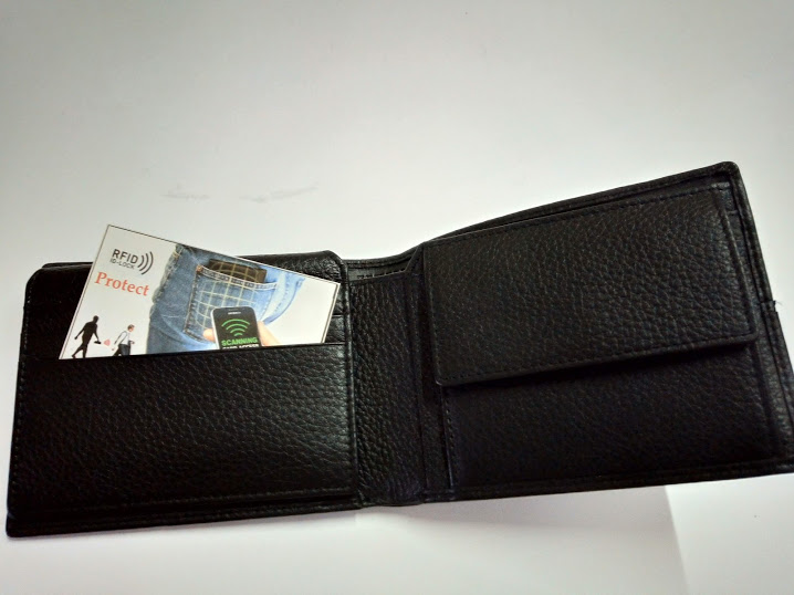 Portafoglio Morbida Pelle con Portamonete e Porta Card RFID