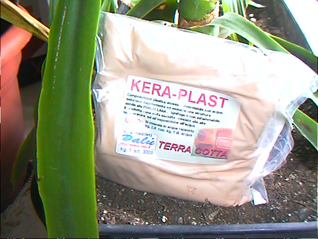 clicca qui per rientrare su Kera: Polvere Terracotta da 1 kg. - RESINA DA COLAGGIO